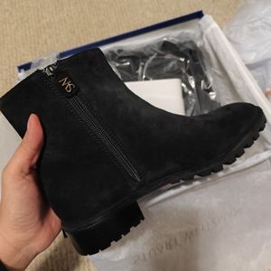 SOLD  SOLD.STUART WEITZMAN maelie bootie suede